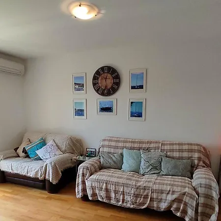 Idlerocks Apartman *